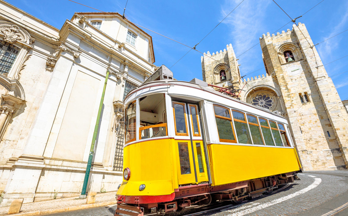 lisbon-tram